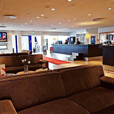 Svanen, Small Danish & Bw Signature Collection Billund