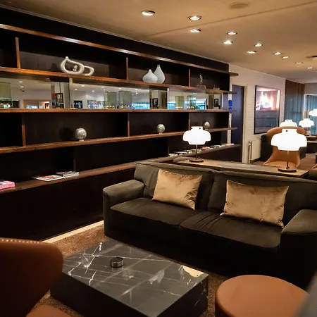 Svanen, Small Danish & Bw Signature Collection