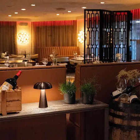 Svanen, & Bw Signature Collection Hotel 4*