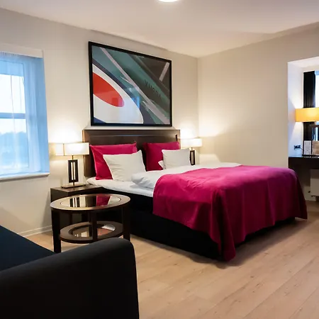 Svanen, Small Danish & Bw Signature Collection Hotel