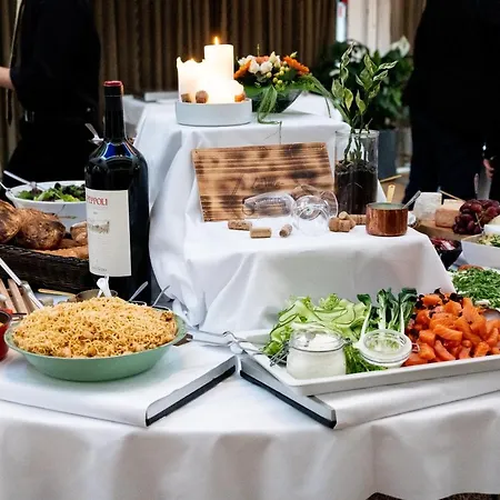 Hotel Svanen, Small Danish & Bw Signature Collection Billund