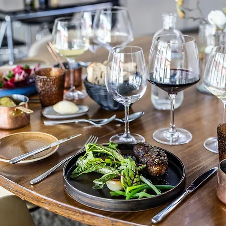 Svanen, Small Danish & Bw Signature Collection Hotel