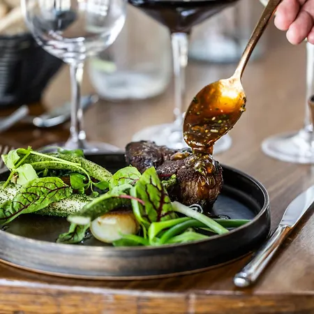 Svanen, Small Danish & Bw Signature Collection