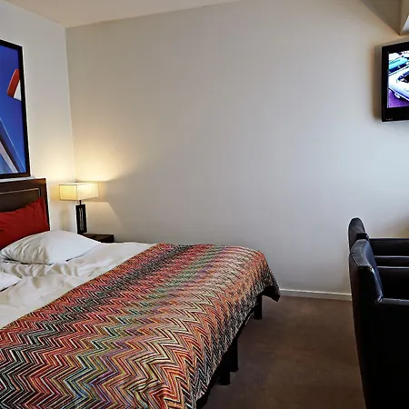 Svanen, Small Danish & Bw Signature Collection 4* Billund